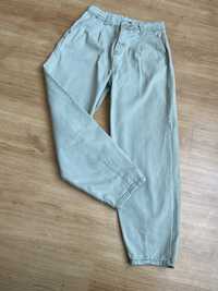 Женские джинсы 30 размер , в отличном состоянии