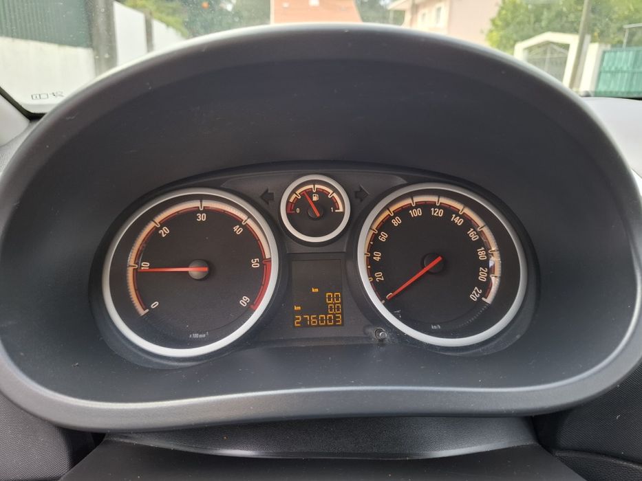 Opel corsa D 2007 DIESEL económico selo 27€l