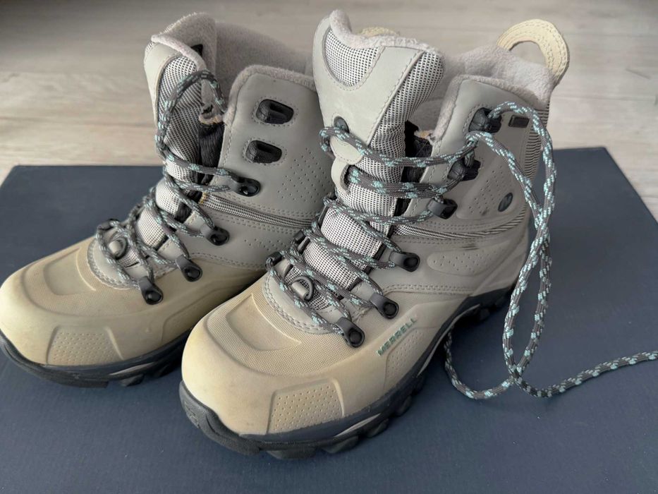 Жіночі зимові трекінгові  термо черевики Merrell водонепроникні. Р 36