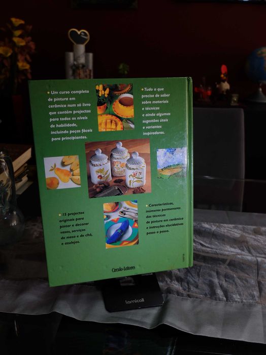 Livro - Pintura em Cerâmica