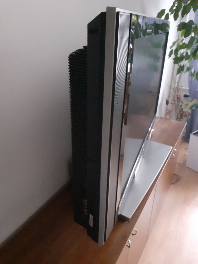 Telewizor LG 42" HDMI + Xiaomi Mi Box S 2 Gen Smart + Komoda 160cm