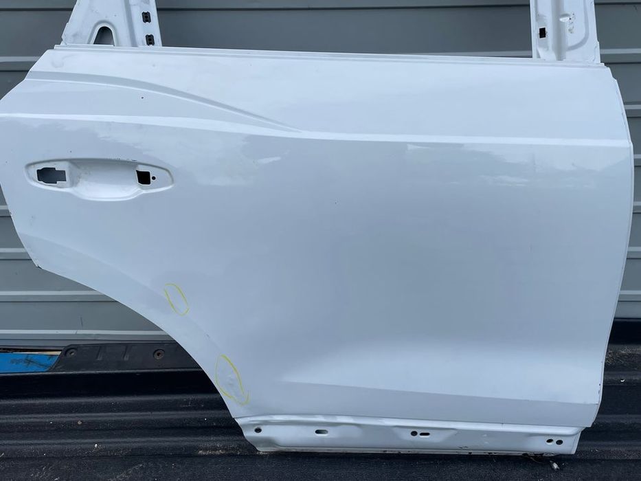 drzwi prawy audi q3 83a tyl tylne prawe prawe tył 2022r