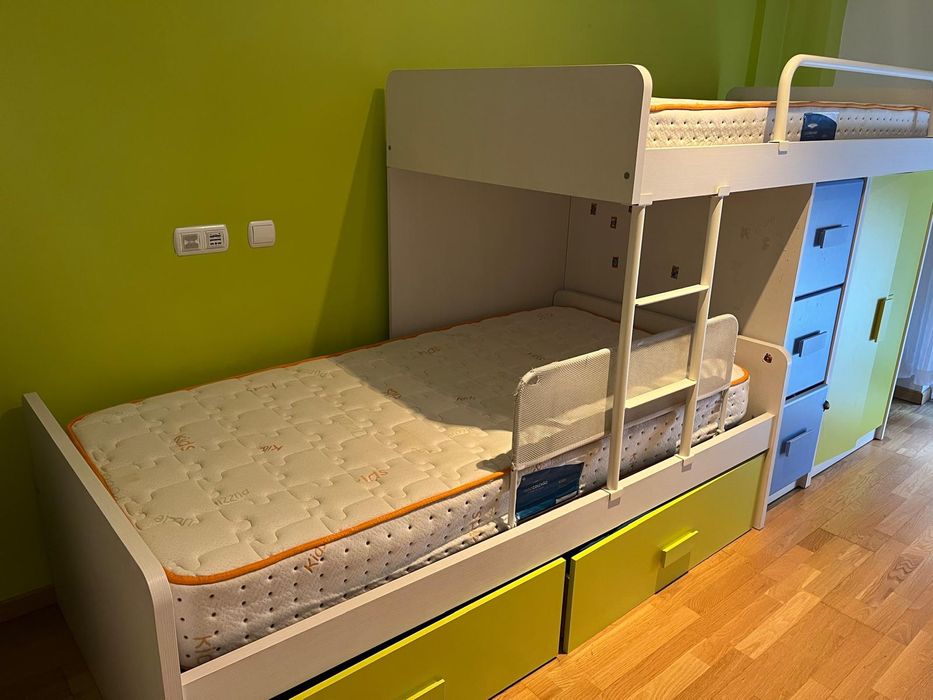 Beliche com roupeiro embutido