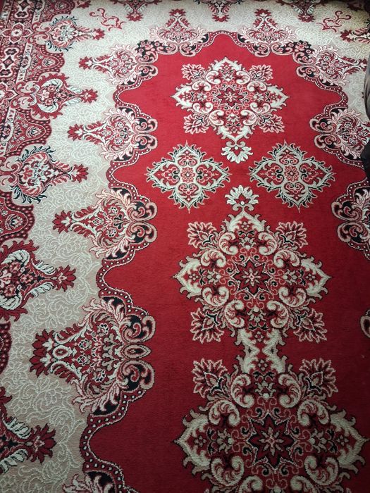 Dywan wełniany 5 x 2.5 używany