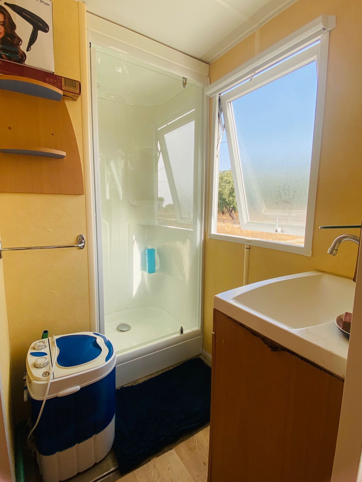 T2 mobilehome instalada em lote c água, luz.