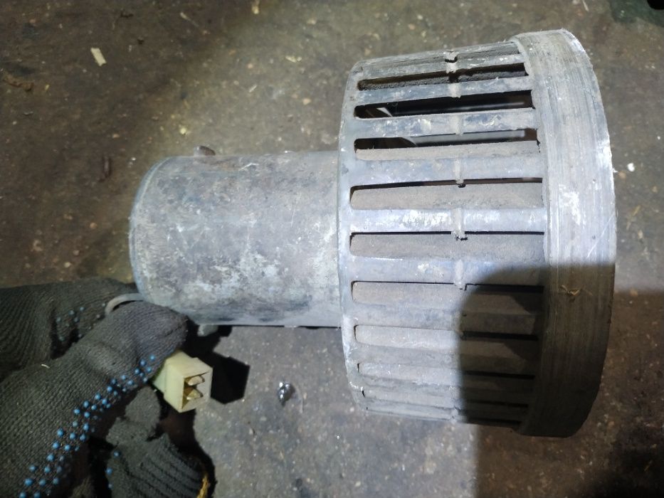 Моторчик електродвигун Електродвигатель печки МТЗ