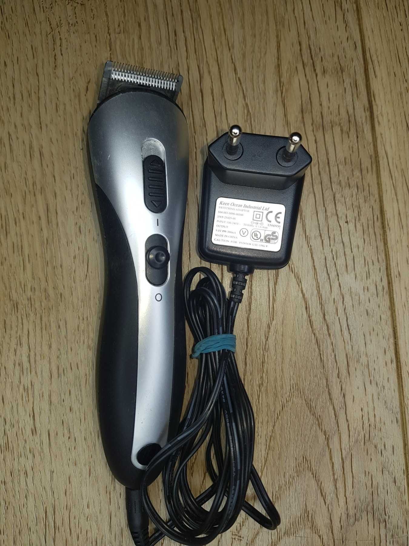 Машинка для стрижки Alaska BT 1200 R на акумуляторі.