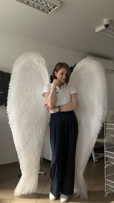 Białe skrzydła duże