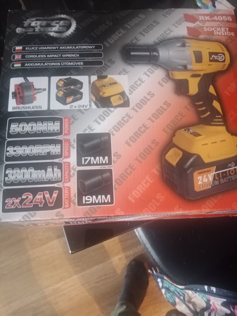 Młot udarowy na akumulator
