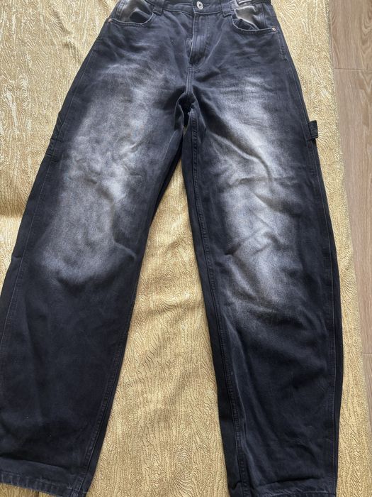 Джинси фірми Bershka