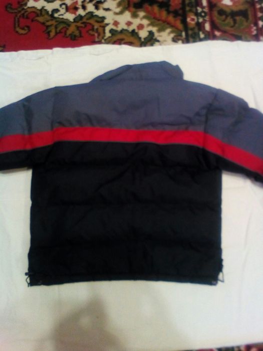 Продам куртку зимнюю,детскую.