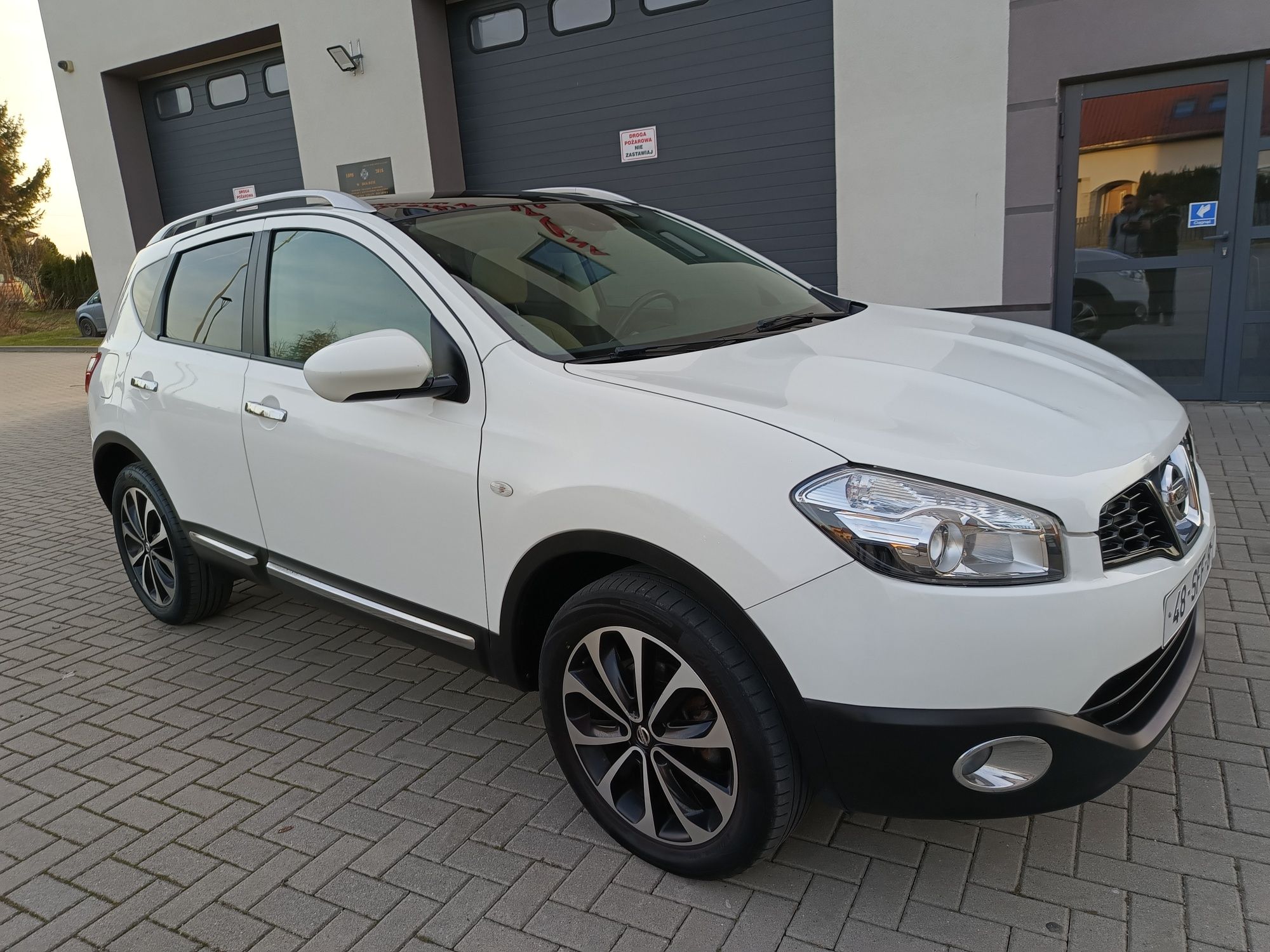 Sprzedam Nissana Qashqai 2011, 1.6 benzyna