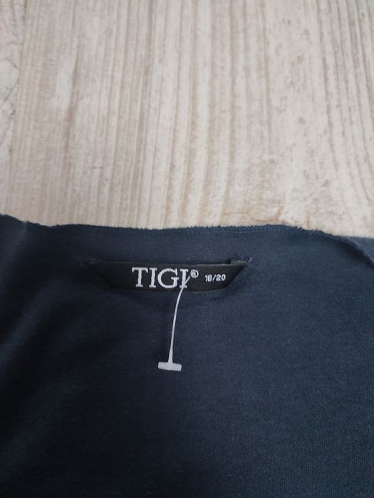 Tigi 42 44 XL XXL bluzka damska narzutka kardigan bolerko asymetria