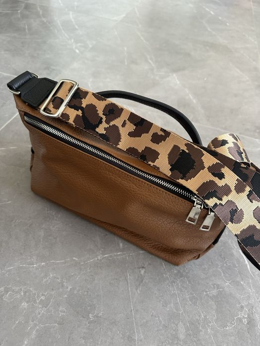 Сумка з широким ремінцем