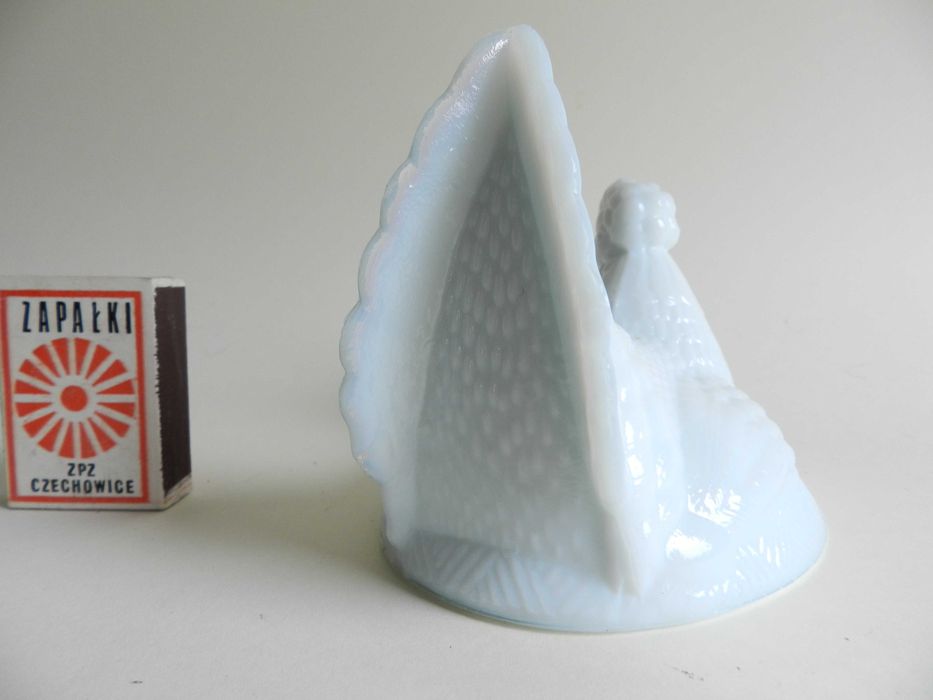 szklana średnia  kura biała lattimo tylko góra szkło PRL