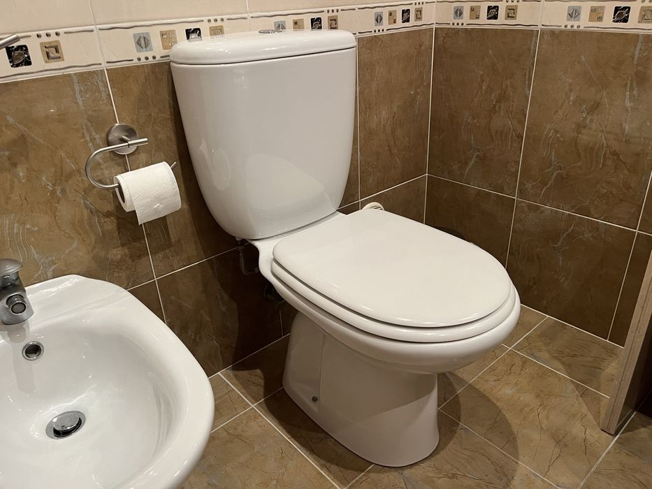 Duas sanitas + 2 bidés