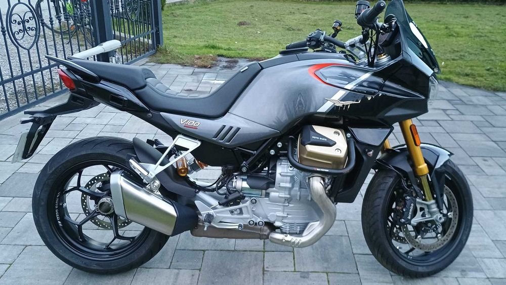 MOTO GUZZI V100 S MANDELLO 2024 kufry ohlins stelvio v85tt multistrada