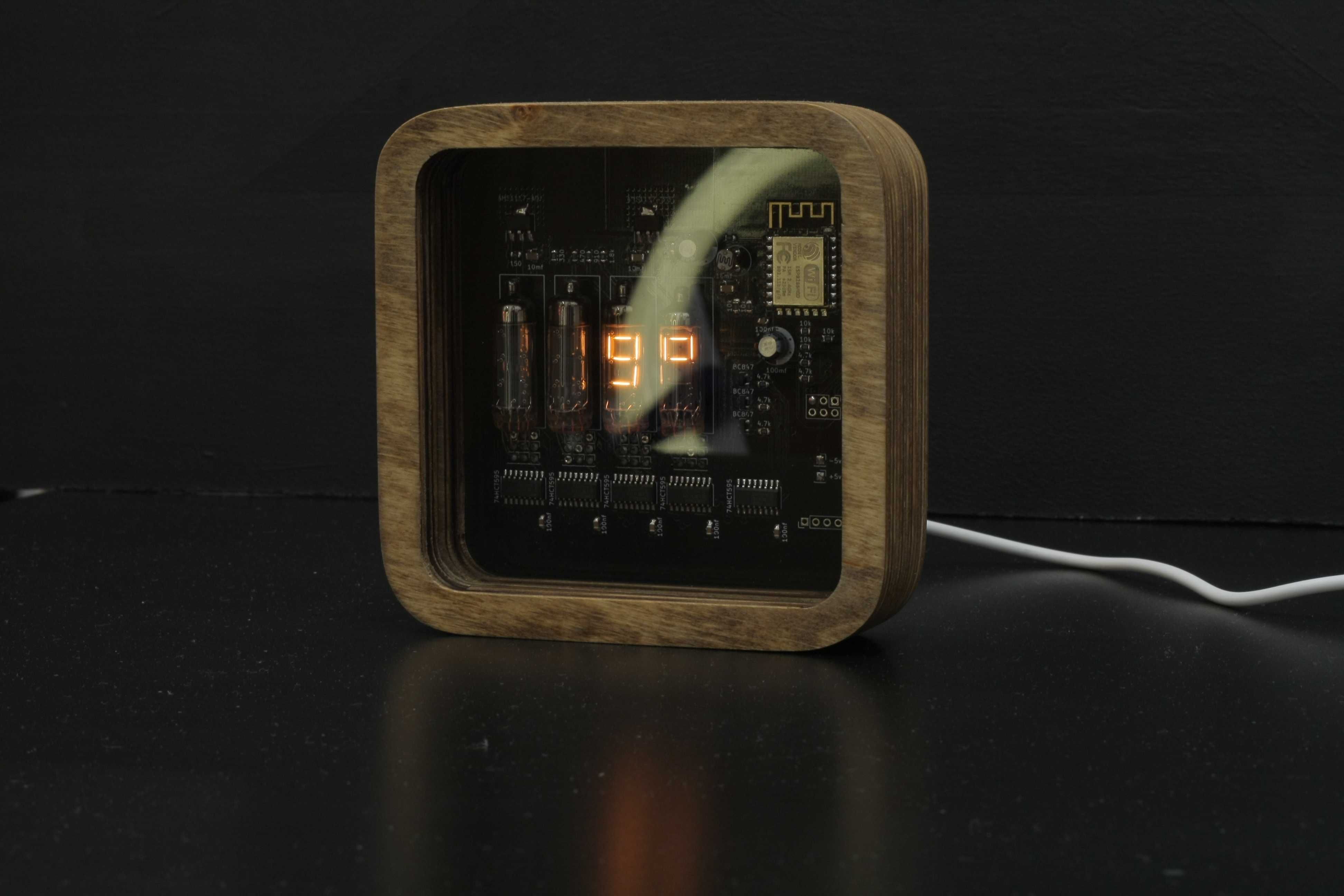 Nixie Clock Часы на лампах ИВ-16 , ИВ-9 нумитроны , Wi-fi clock