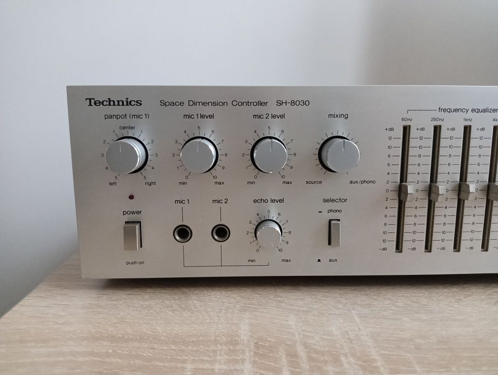 Korektor Technics SH-8030