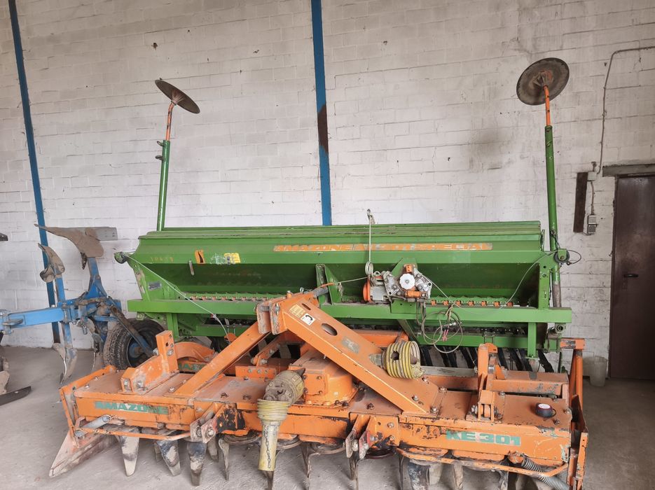 Zestaw uprawowo siewny Amazone AD301+KE301, brona aktywna, agregat, 3m