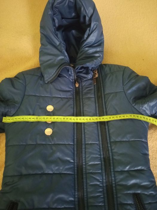 Куртка зимова жіноча.