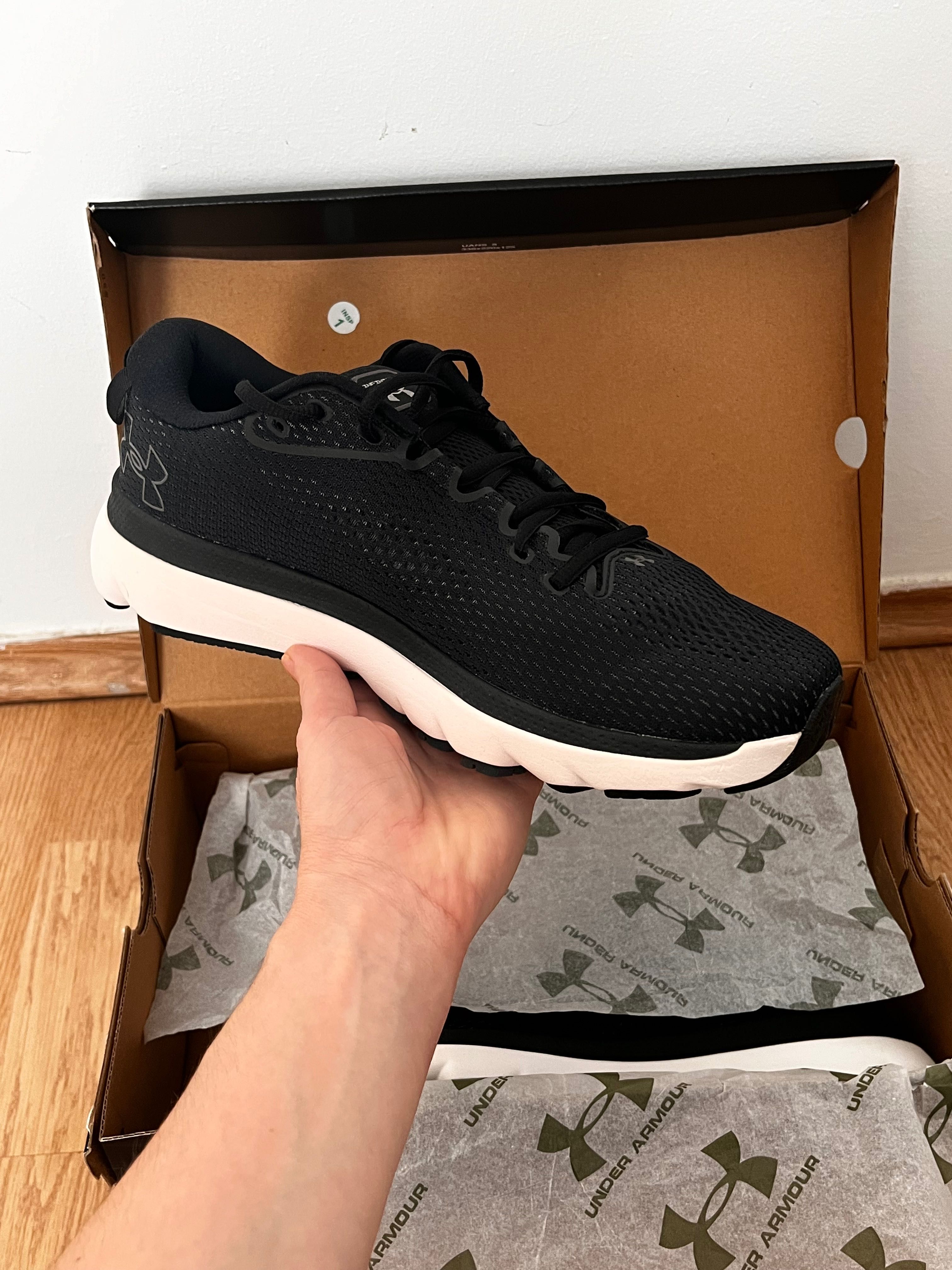 Under Armour UA W HOVR Infinite 5