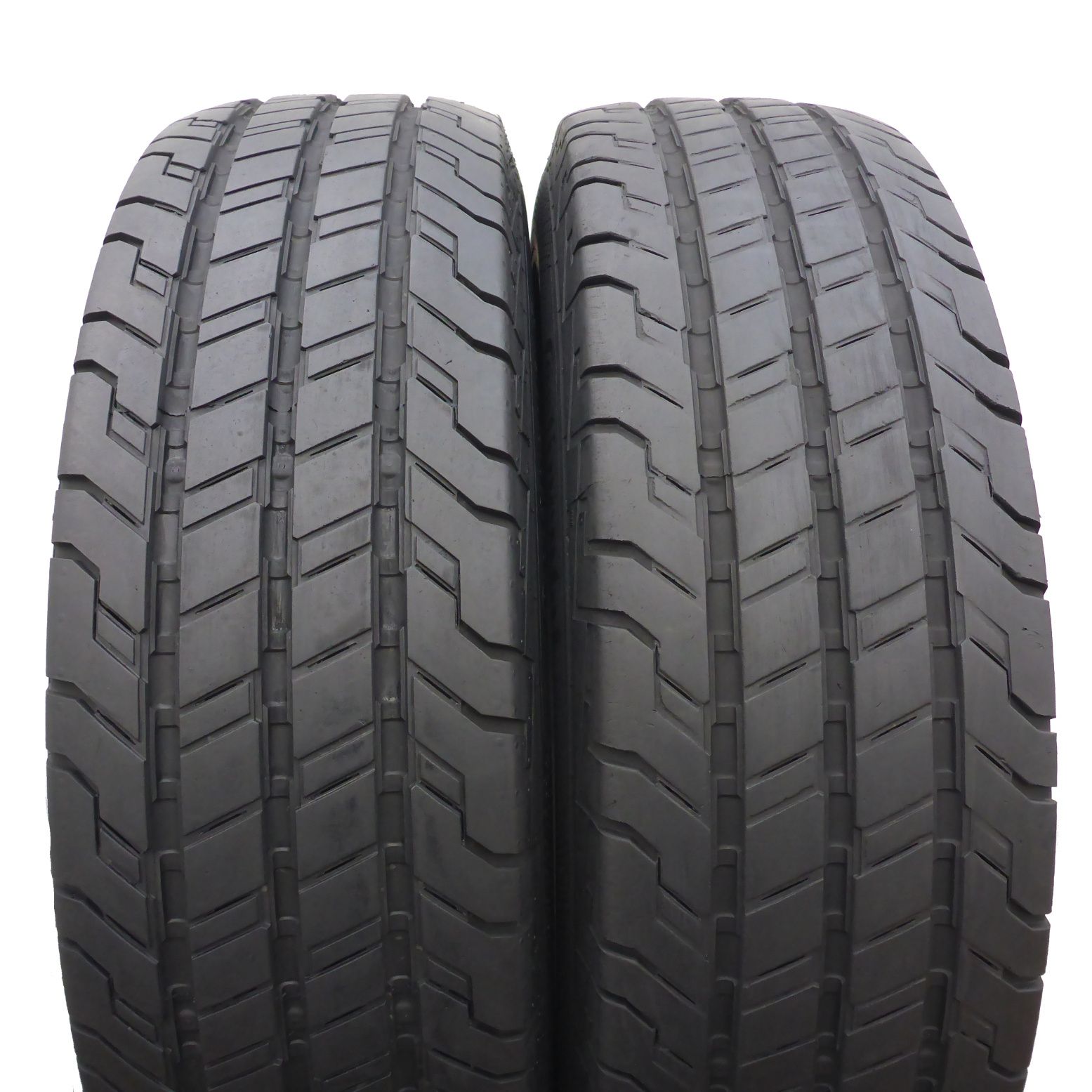 215/75/16C Continental 215/75R16C 116/114R Van 100 Lato 2018 7,5-8,4mm