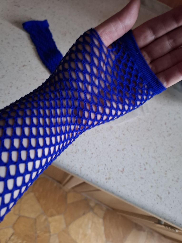 Rękawiczki damskie kabaretki.