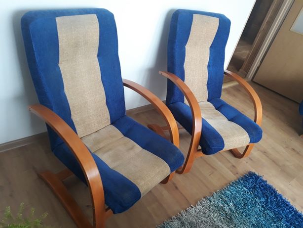 Krzesła  bujane kremowo -niebieskie