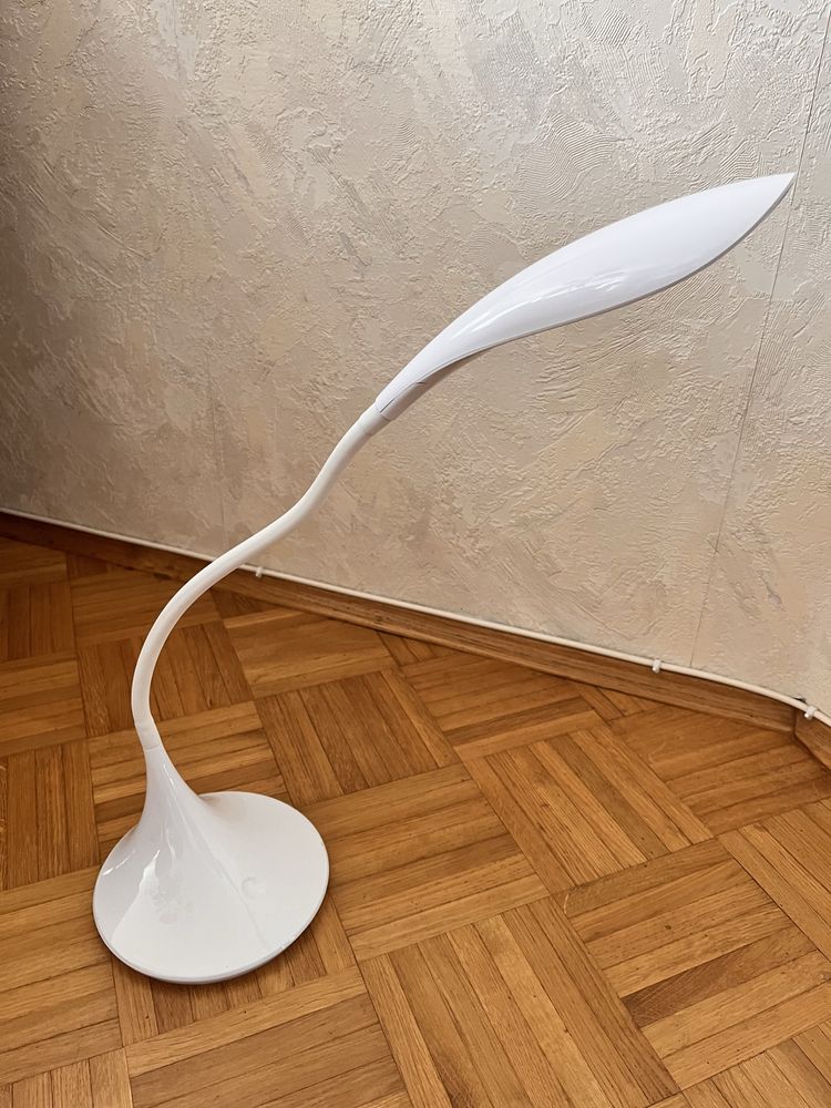 Lampka nocna biurowa
