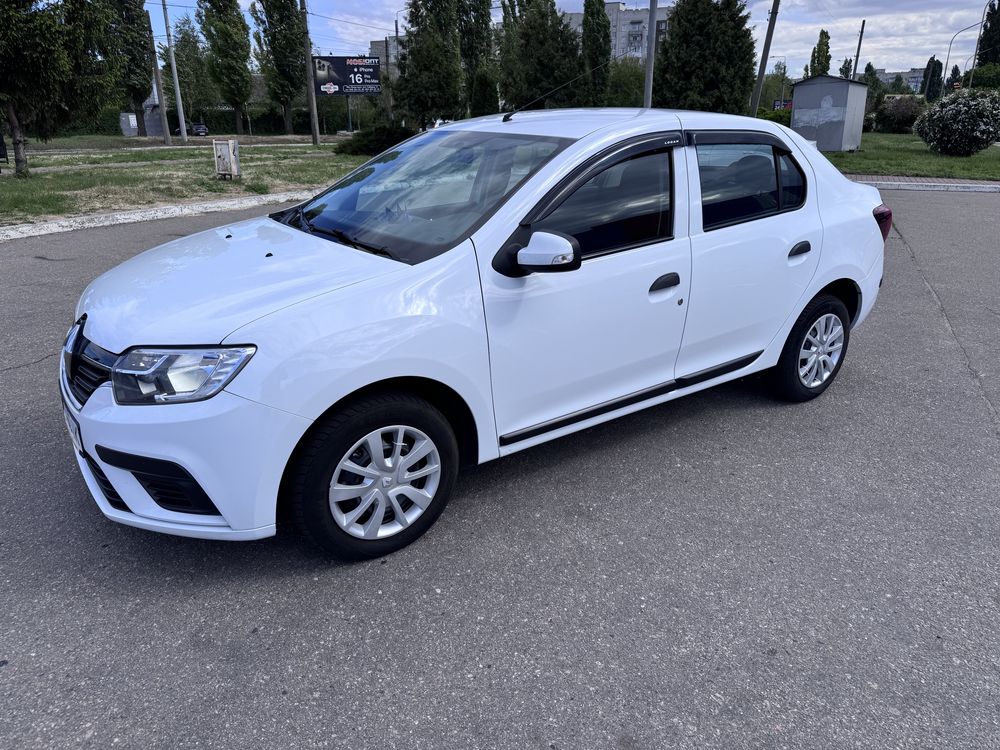 Рено логан 2019 Газ бензин