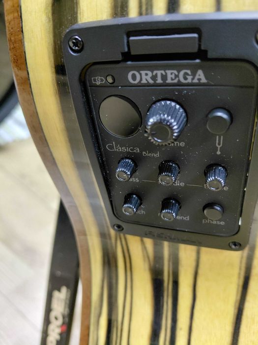 Guitarra em excelente estado e a bom preço