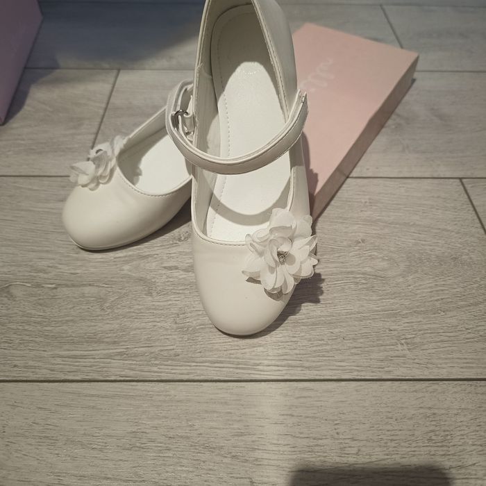 Buty komunijne rozmiar 34 Nelli Blue