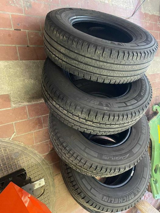 Opony Michelin Agilis Camping 225/75 R16CP 16"