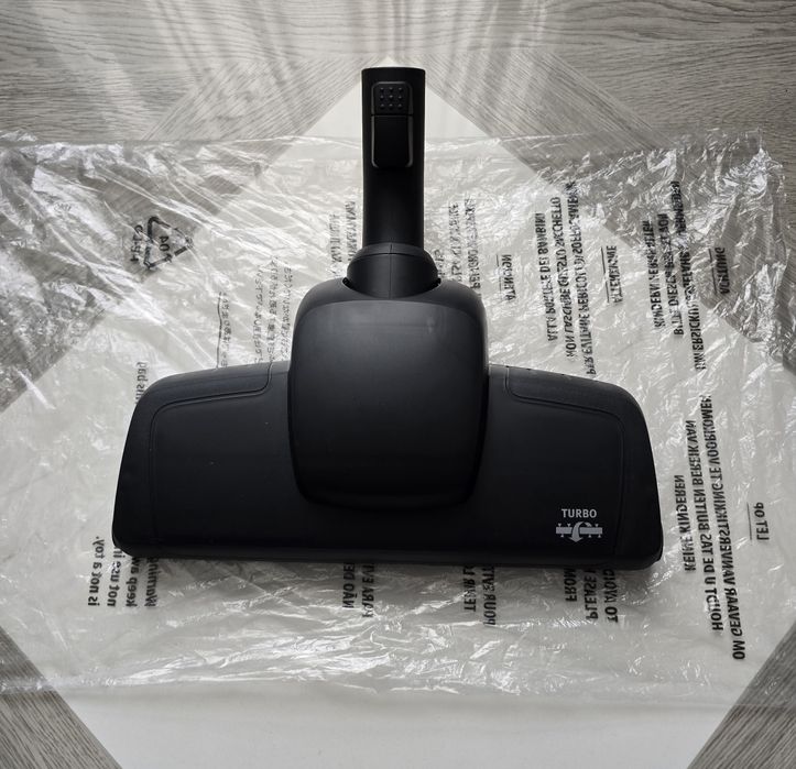 Продам турбощетка Electrolux aeg
