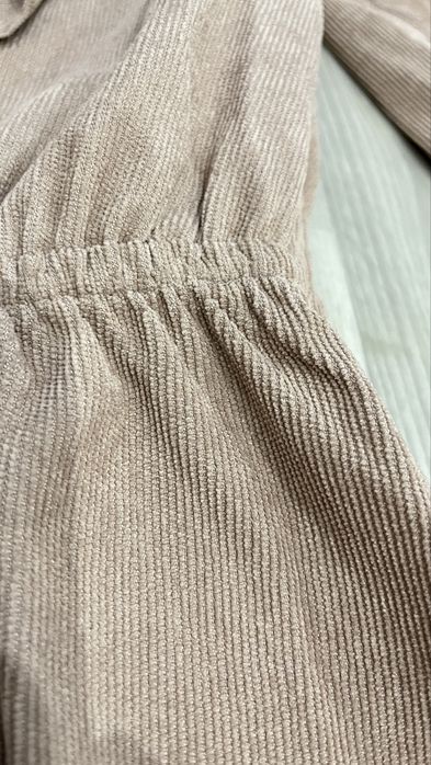 Продам сукню нову ніжно бежевого кольору