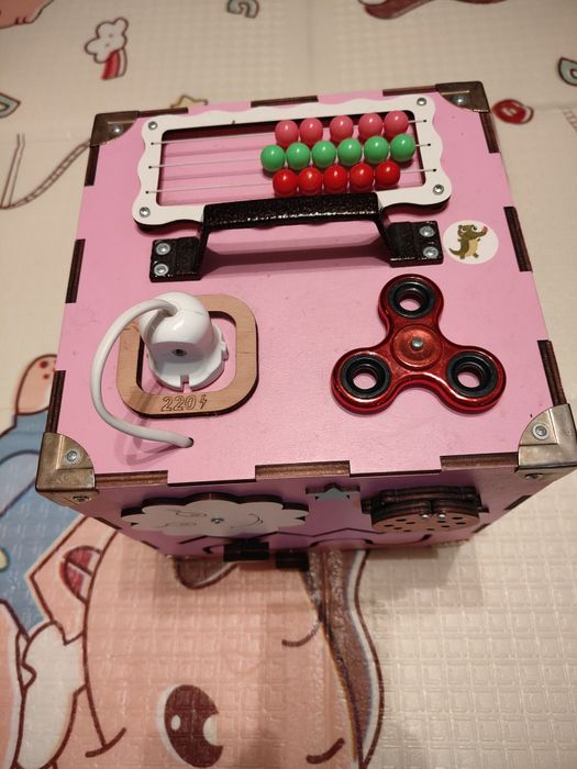 Бізі борд новий рожевий