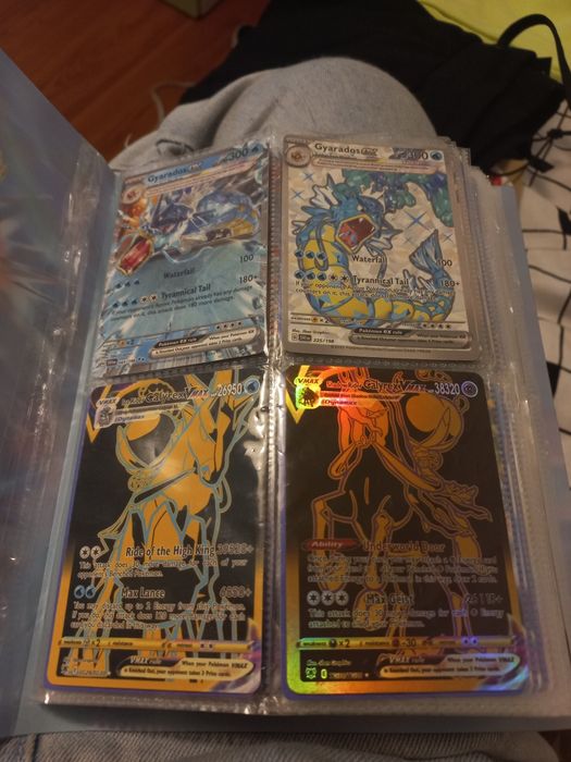 Cartas verdadeiras recomendo quem gosta de pokemo