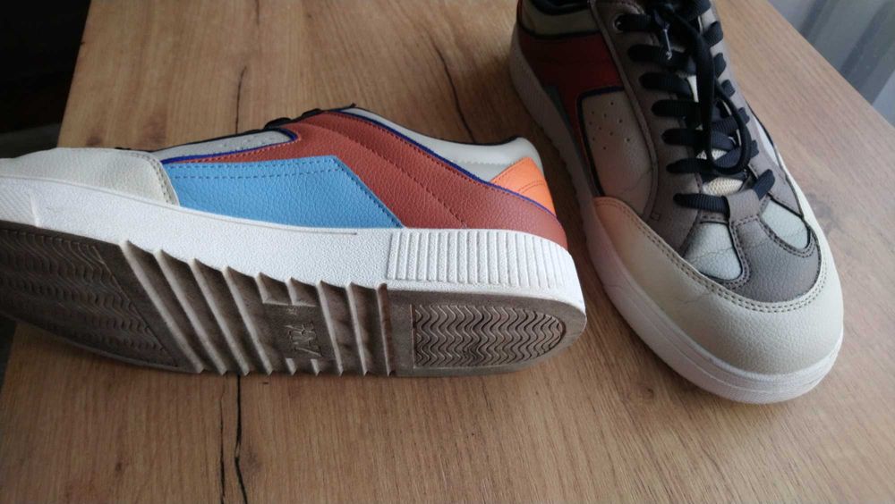 Чоловічі кросівки ZARA, р. 43