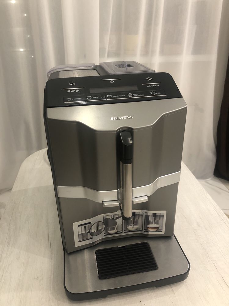 Продам кофемашину Samsung