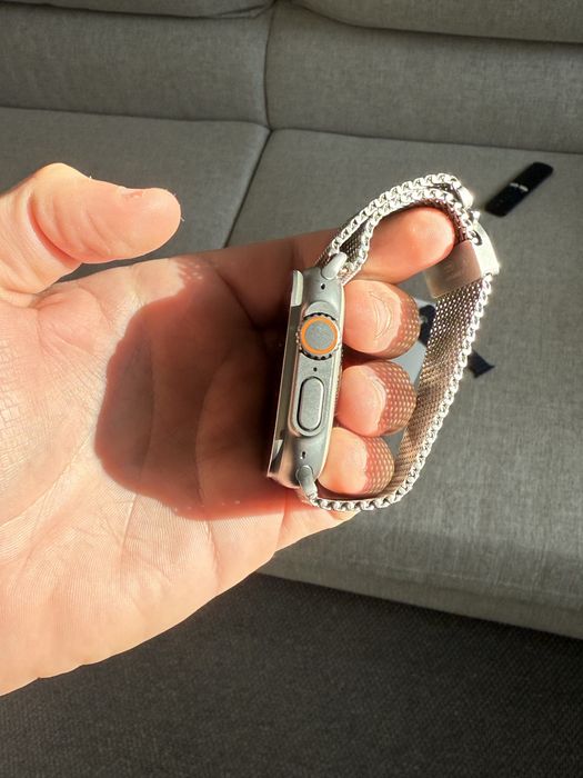 Apple Watch Ultra 2 (2024)- Caixa 49mm em Titânio