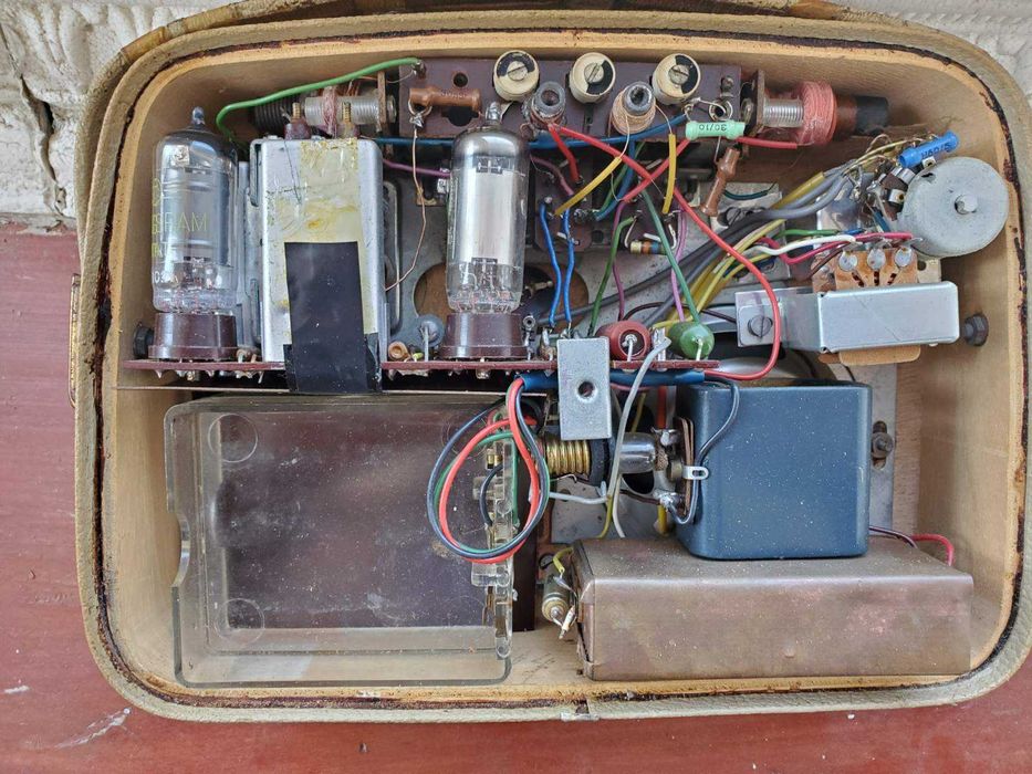 ламповое переносное радио Simonetta, 1958, RADIO TUBE VINTAGE!