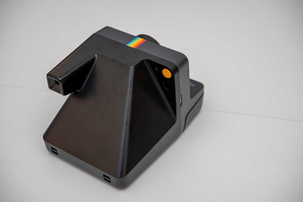 Polaroid now - nowy typ polaroida Instax sq1