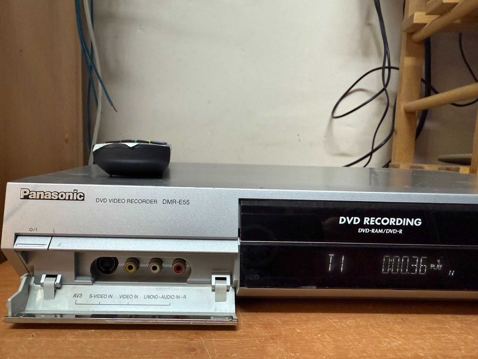 Nagrywarka Panasonic DMR-EH55eg pilot