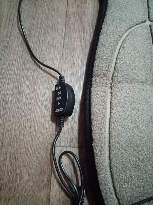 Підігрів сидінь, накидка з підігрівом на сидіння