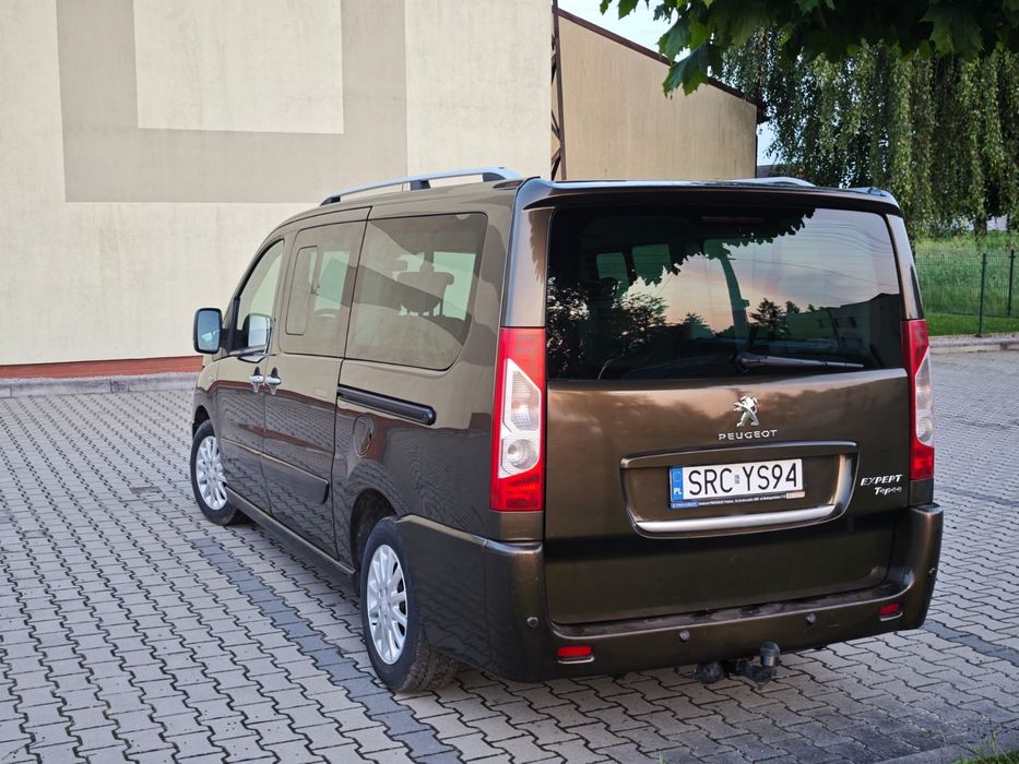 Wynajem busa 8 osobowego