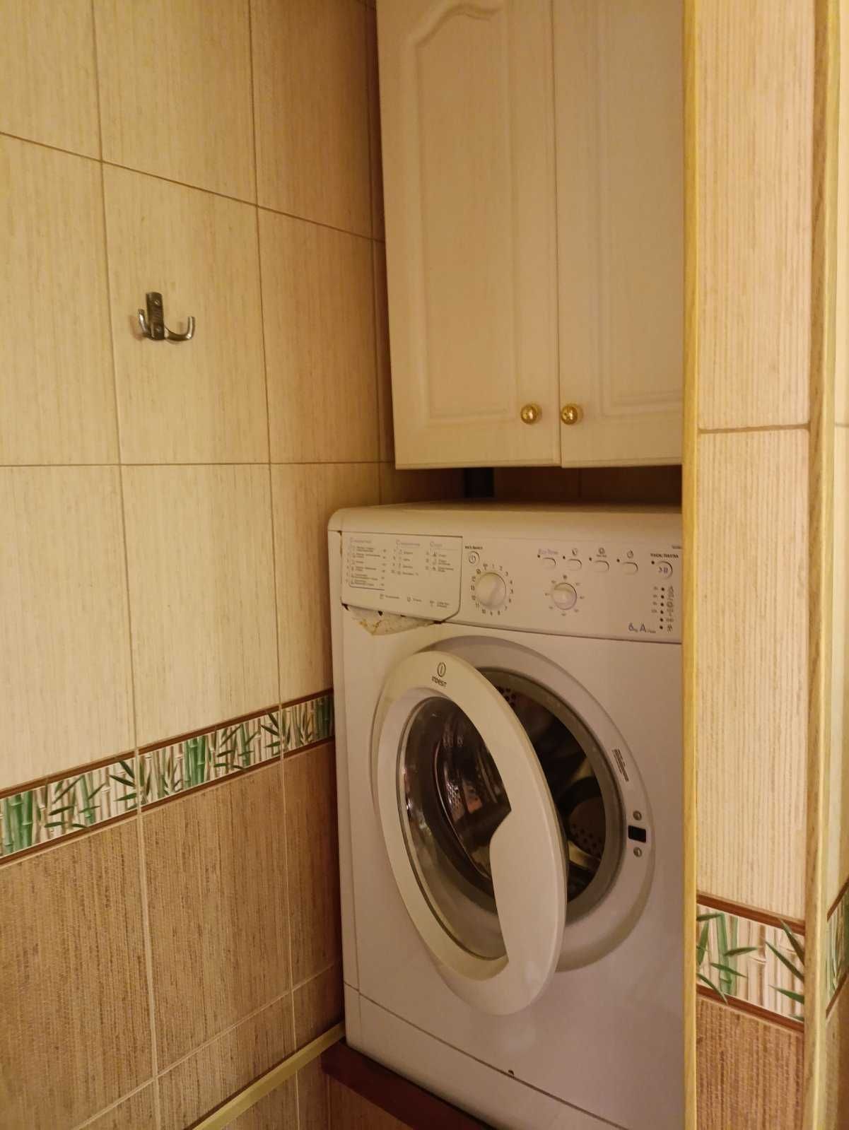 Продам 1 к.кв. м. Наукова, Ботанічний сад, Саржин Яр