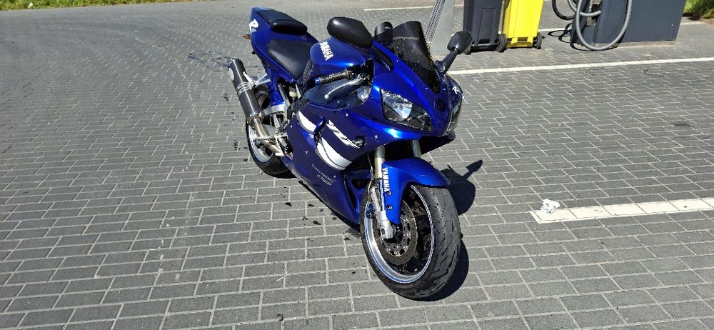 Yamaha R1 Yzf nr04