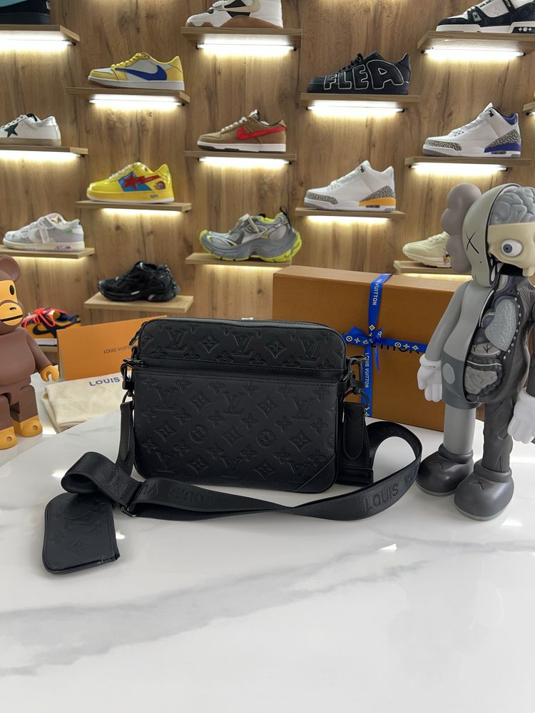 Сумка через плече Louis Vuitton LV Trio Monogram Logo Black