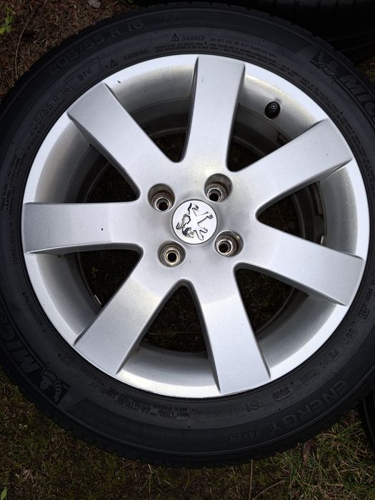 Koła oryginalne felgi aluminiowe 16 cali Peugeot 4x108